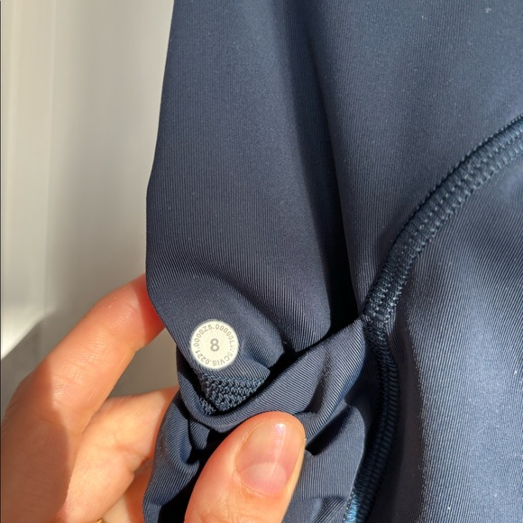 Lululemon Fast and Free High-Rise Tight 25'' in True Navy - Picture 4 of 4